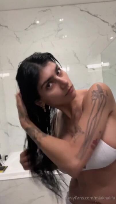 Mia Khalifa - Nude Wet Tank Top Shower OnlyFans Livestream Leaked