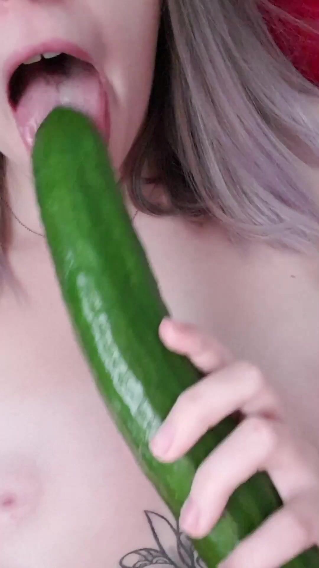 Shyphoebe Cucumber licking