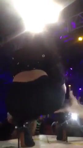 Nicki Minaj groped while performing