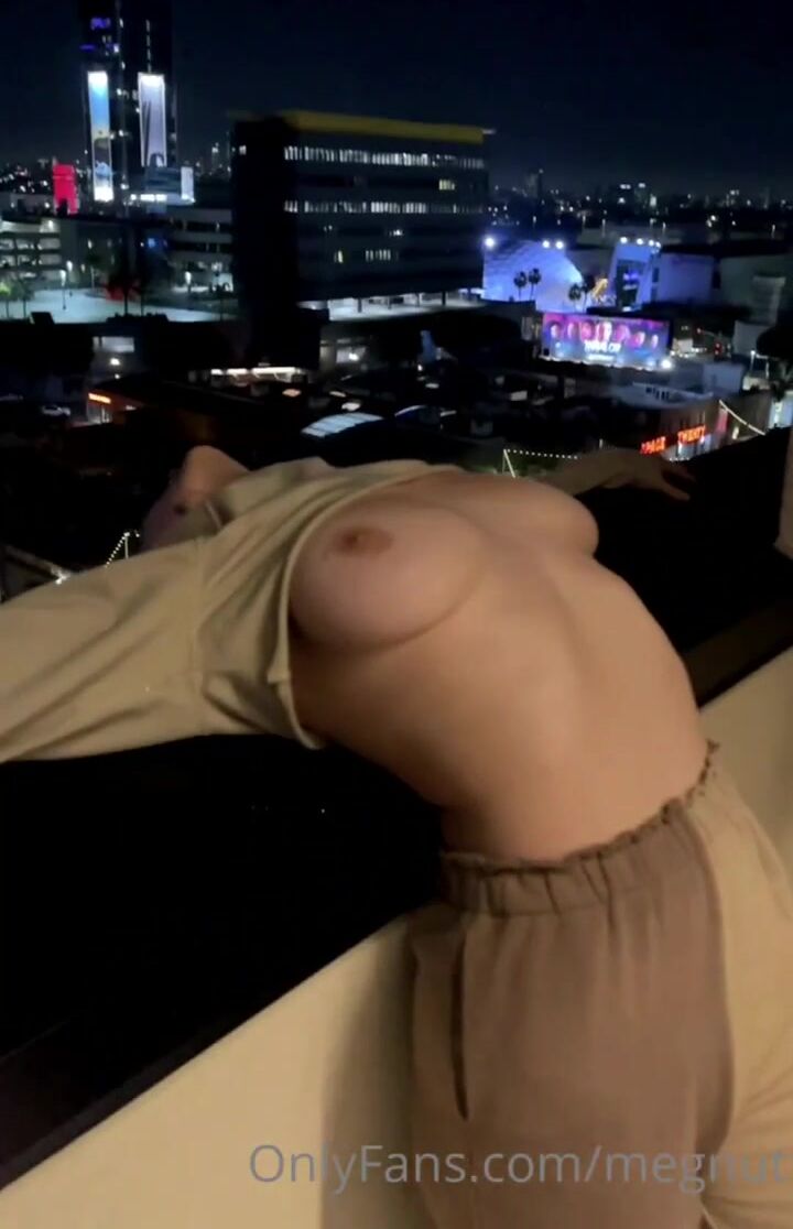 Megan Guthrie (megnutt02) big boobs reveal above the skyline