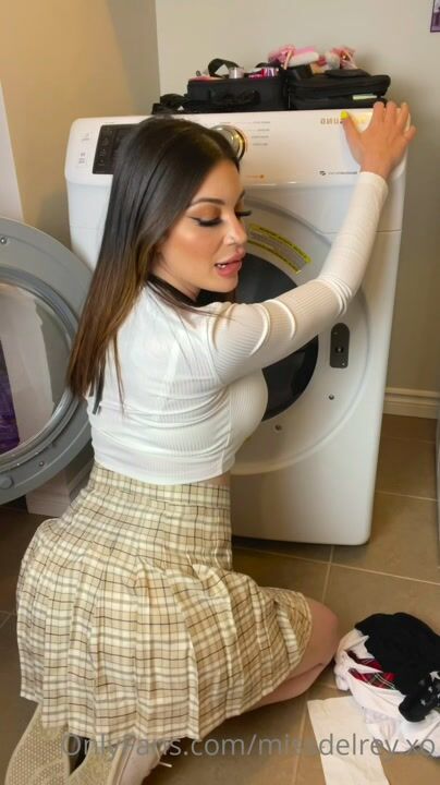 Myla del rey washing room dildo
