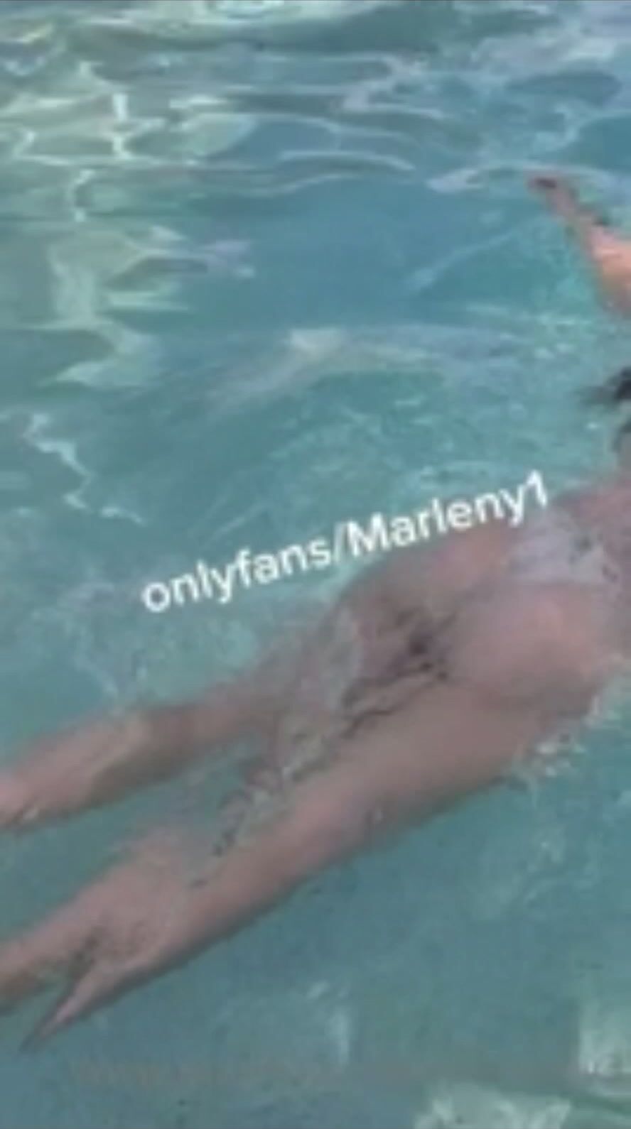 Marleny1 swimming white