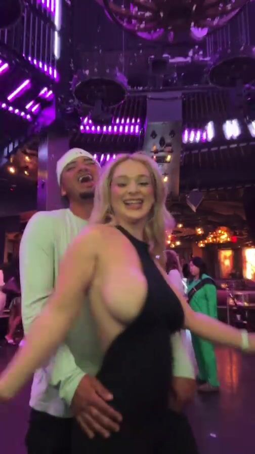 Liana Wilder teasing random guy in the club on IG Live
