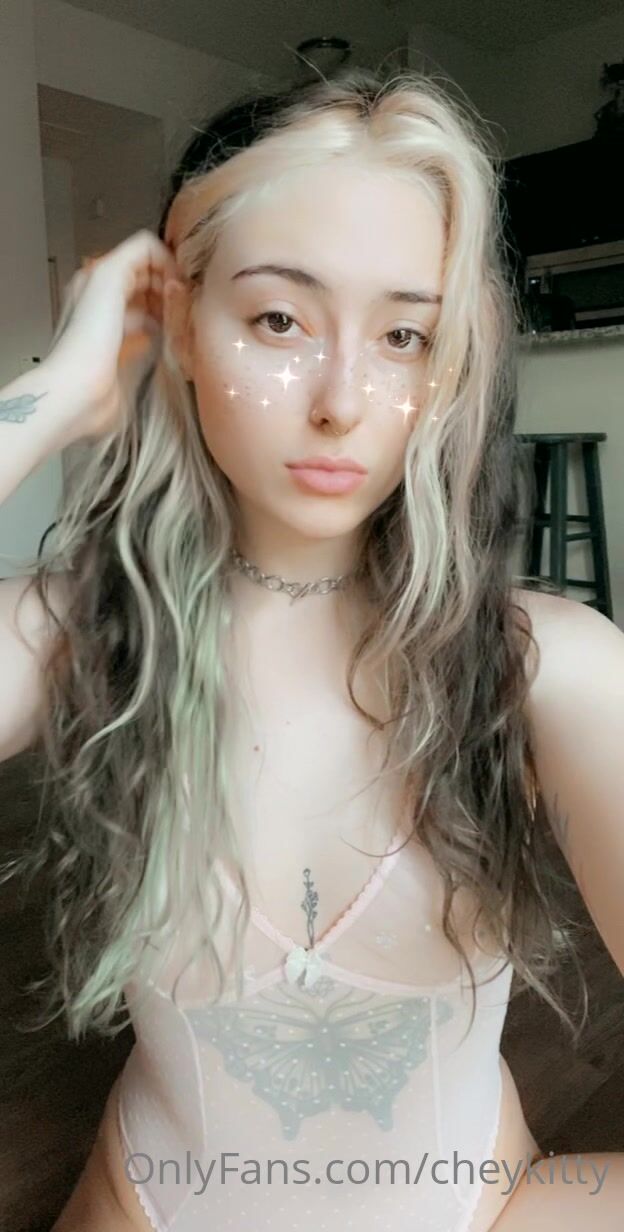 Chey - Queenk121 OnlyFans Leaked